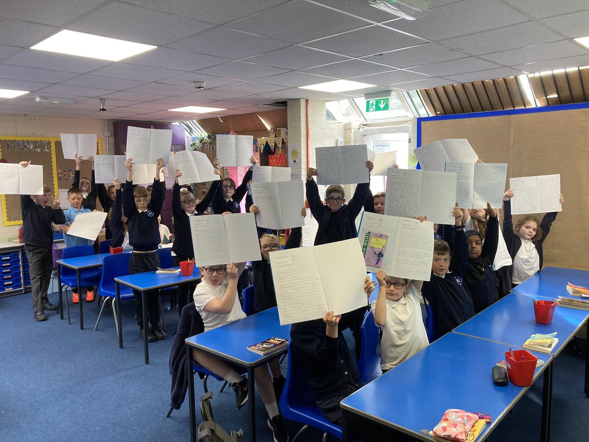 MrsRKyr5's tweet photo. Celebrating fantastic work in year 5! #InternationalLiteracyDay @wild_bank @TrustVictorious  awesome character work on The Witches 💞fabulous job everyone #soproud https://t.co/keVLHwlPHj