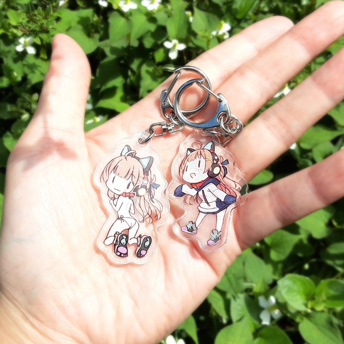 あくきーはあまぞんげんてーだよ!
おそとでとったしゃしんはこんなかんじ さりげないサイズがいいかんじなのでぜひー!☺️

Amazon(限定版&amp;通常版)▼
https://t.co/LyFmg6Euig 