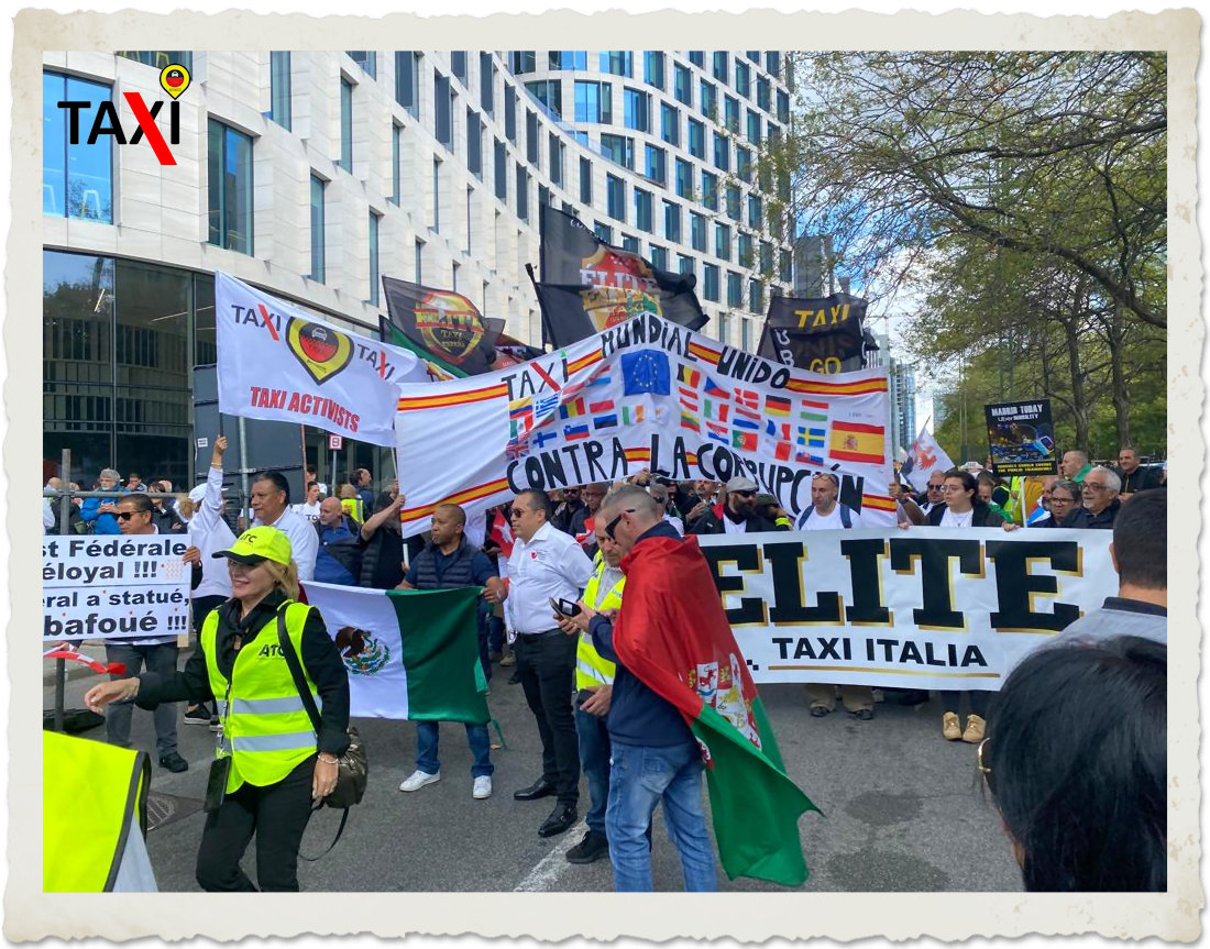 TaxiActivists's tweet photo. Taxi Activists en la manifestación de Bruselas (imagen02) 📸🚕🚕🚕
Activistas de la plataforma @TaxiActivists han acudido, hoy jueves 8 de septiembre de 2022, a la movilización de taxistas de todo el mundo contra #Uber en #Bruselas.
#DeleteUber #UberOff #UberGoHome #UberFiles https://t.co/dgDm0pu4xH