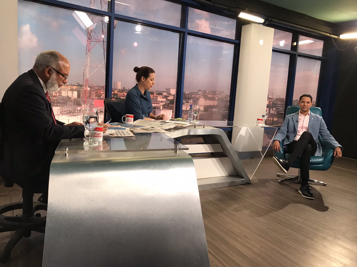 Matinal5's tweet image. En el aire entrevista con Rafael Amador Figaris director de la Regional 15 de Educación del Distrito Nacional, Santo Domingo Oeste y los Alcarrizos también es director de la escuela de graduados del recinto Santo Domingo de Utesa