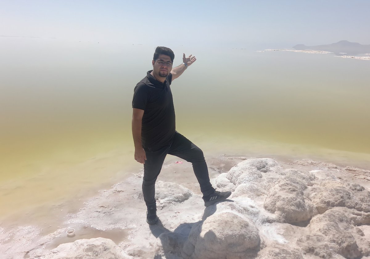 Aliaziziurmu's tweet photo. دریاچه اورمیه نمرده و نخواهد مرد
مقامات به جای دفن دریاچه اورمیه به فکر احیا آن باشند
دریاچه اورمیه در وضیعت کما است
برای ادامه حیات آذربایجان به فکر نجات دریاچه اورمیه باشید
۱۴۰۱/۶/۱۷
#SaveUrmiaLake https://t.co/9YtcgQVfpO