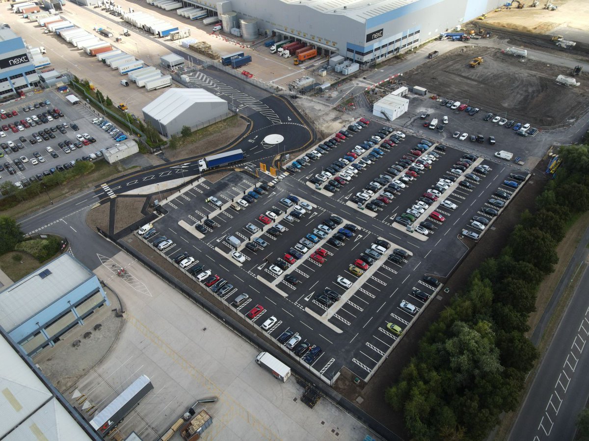 As part of the expansion of its distribution warehouse in Rotherham, NEXT Plc appointed CORE to build an equally impressive parking solution for its growing workforce. Here it is in all its glory!
#civilengineering #infrastructure #clientsatisfaction #tarmac