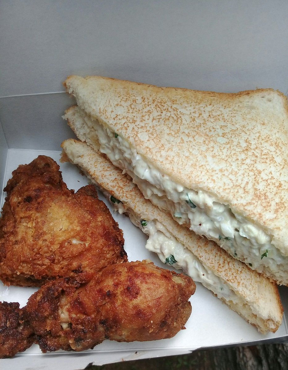 foodaffairZW's tweet photo. #SandwichesAreForWhenever
#SoFreshTheyMadeToOrder
#BreadShallNotGoAlone
#SandwichAffair
#SecureTheBox
Order yours with a side. 😋
Pick up &amp; delivery options available. 👌🙂 
🥪 0773973693 🥪 https://t.co/97LvXqNZrX
