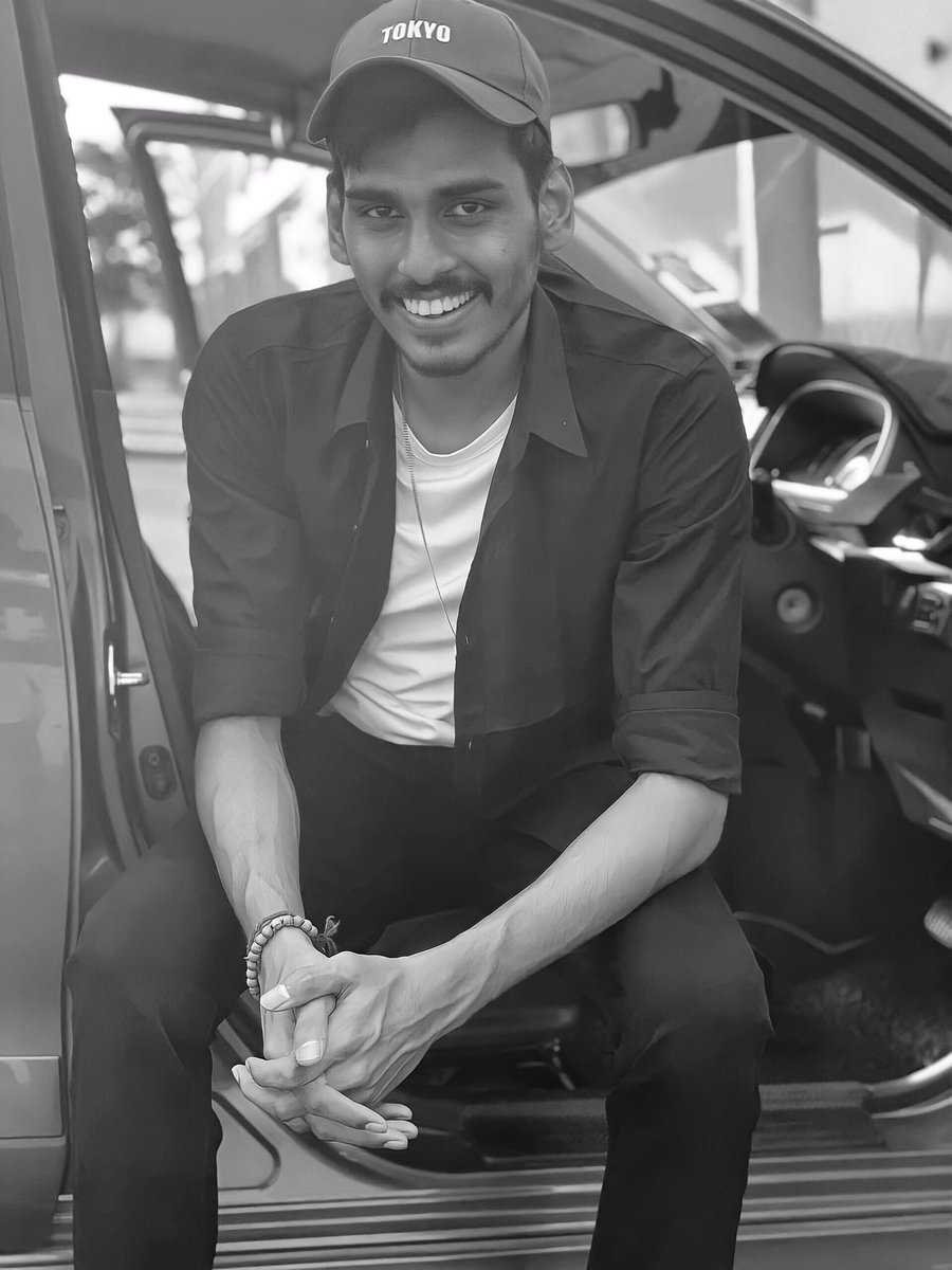 niraindera's tweet photo. The “PROCESS is more fun than the “SUCCESS” 🤟🏻 - Life of Niraindera 

#S #Niraindera #NirainderaShanmugam #NirainderaShanmugamMusical #Musician #Pianist #Keyboardist #Composer #MusicProducer #BGM #Music #BackgroundScore #NewWorldStudios #NewWorldEntertainment #NWS #NWE https://t.co/vvRX1QXRFP