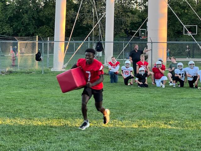 CoachPCotter's tweet photo. Thank you to the Fairbanks Youth Football Program for having the @FBPantherFB boys down to help with practice! The excitement and energy was amazing and we look forward to seeing all of you on Friday night! Good luck this season!! #PanthersTogether https://t.co/Z4lRPUMn4O