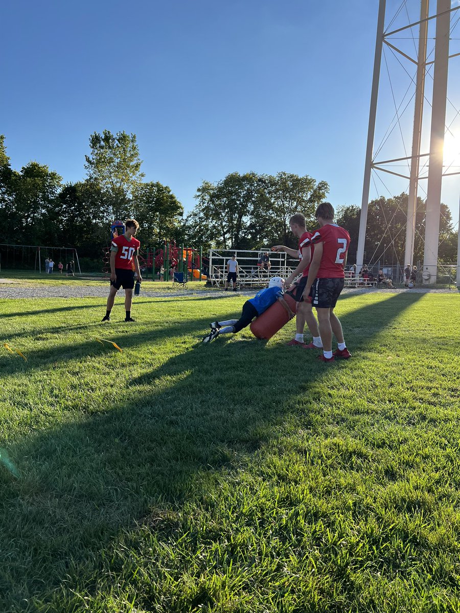 CoachPCotter's tweet photo. Thank you to the Fairbanks Youth Football Program for having the @FBPantherFB boys down to help with practice! The excitement and energy was amazing and we look forward to seeing all of you on Friday night! Good luck this season!! #PanthersTogether https://t.co/Z4lRPUMn4O