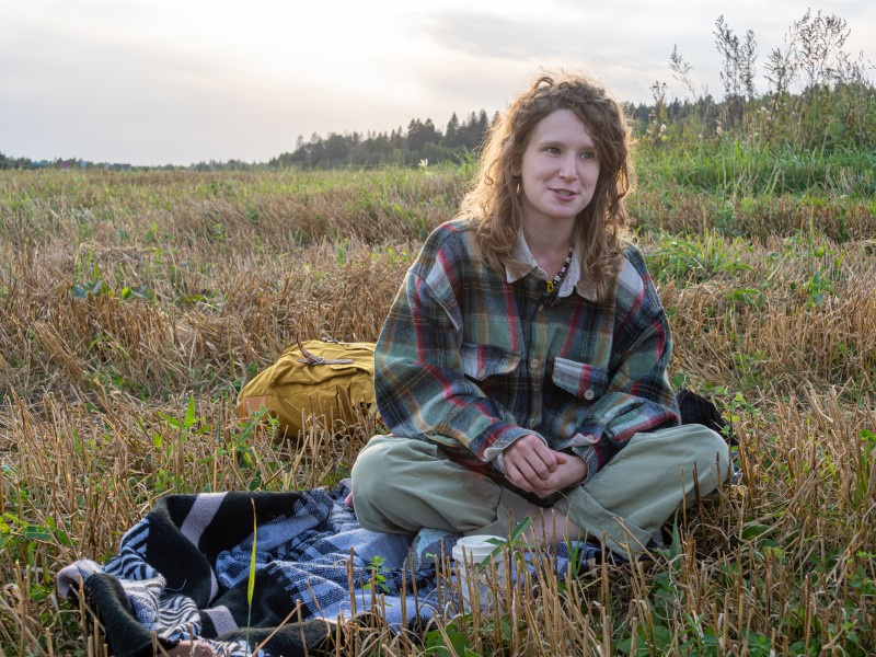 Певицу Монеточку объявили в розыск из-за невыплаченного штрафа экс-солисту группы «Чай вдвоём» Стасу Костюшкину за песню «Мама, я не зигую». 

Артистка неоднократно высказывалась против боевых действий в Украине. Она переехала в Литву

tjournal.ru/news/736440