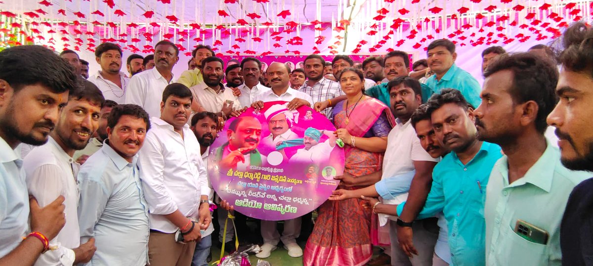 ThotaPrabhakar5 tweet picture