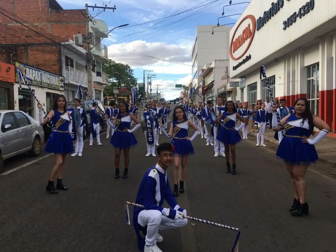 polix_barbosa's tweet photo. Fanelc 2022🤍 

#7deSeptiembre #200AnosDaIndependencia #desfile07desetembro #7DeSetembroVaiSerGigante #fanfarra #fanelc https://t.co/4pt4CTfHd0