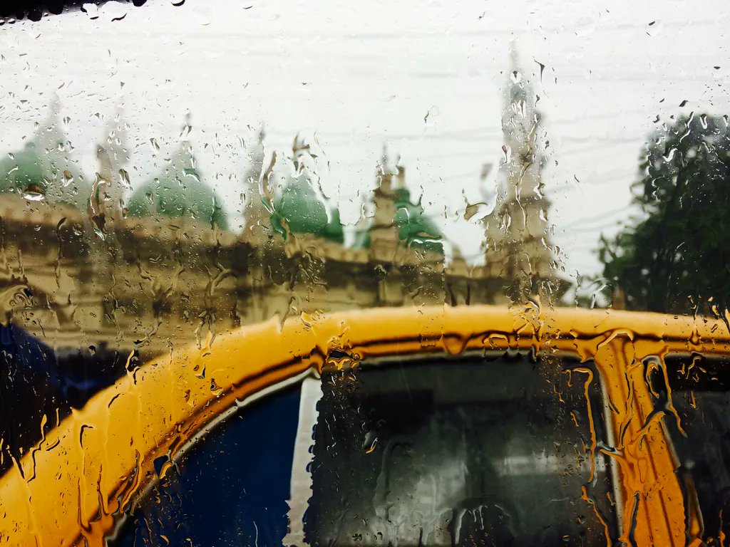 immersivetrails's tweet photo. Two of Kolkata's icons on a rainy day.
Explore #Kolkata with us on https://t.co/eYZ6OGjCM4
.
.
.
#Immersivetrails #ImmersiveExperiences #ExploreCalcutta #ExperienceKolkata #travel #ig_travel #ig_kolkata #ig_calcutta https://t.co/sztDHkN6er