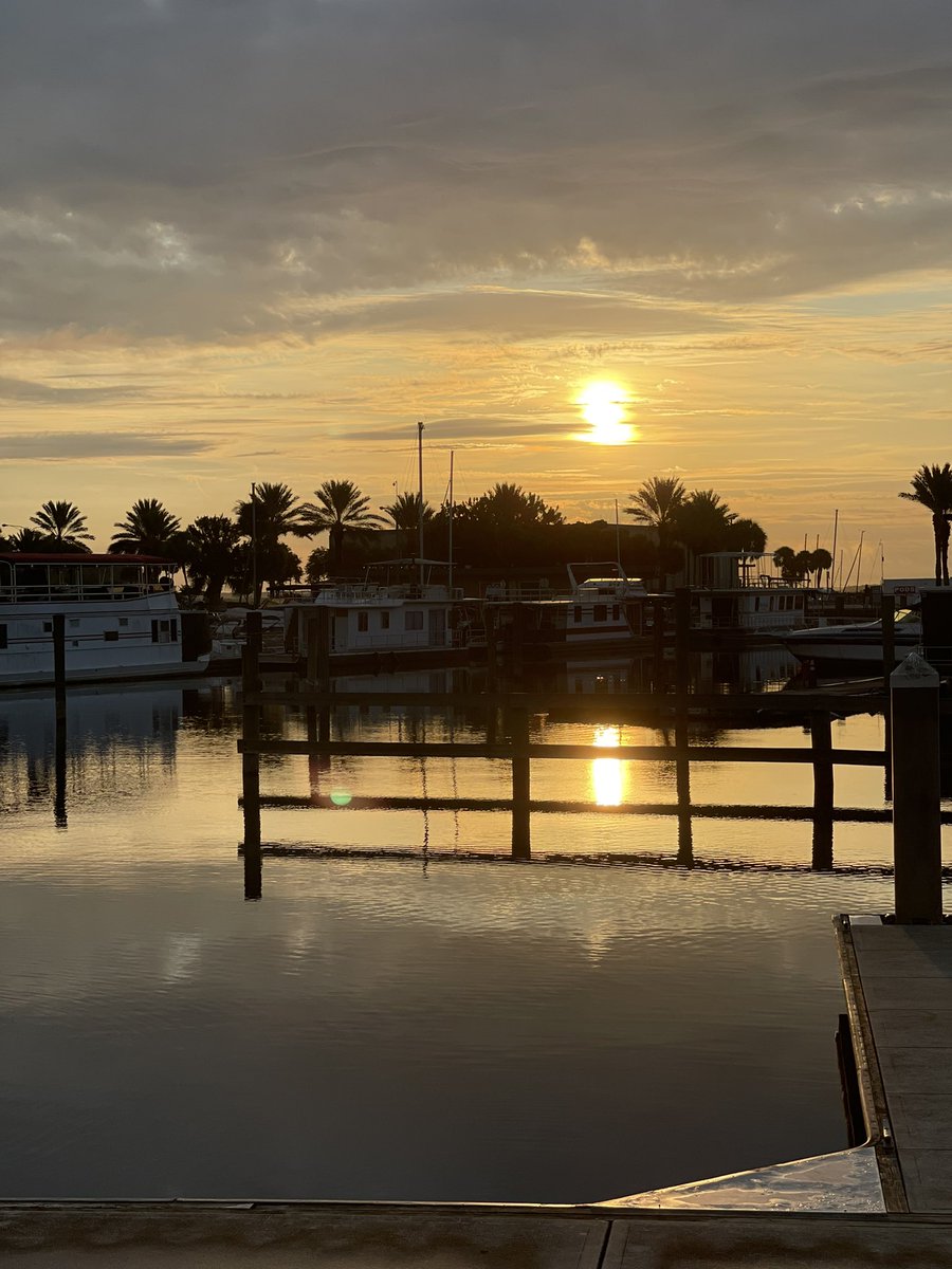 _cindyanna's tweet photo. #fox35 #snapthesun https://t.co/izpeFKnexW