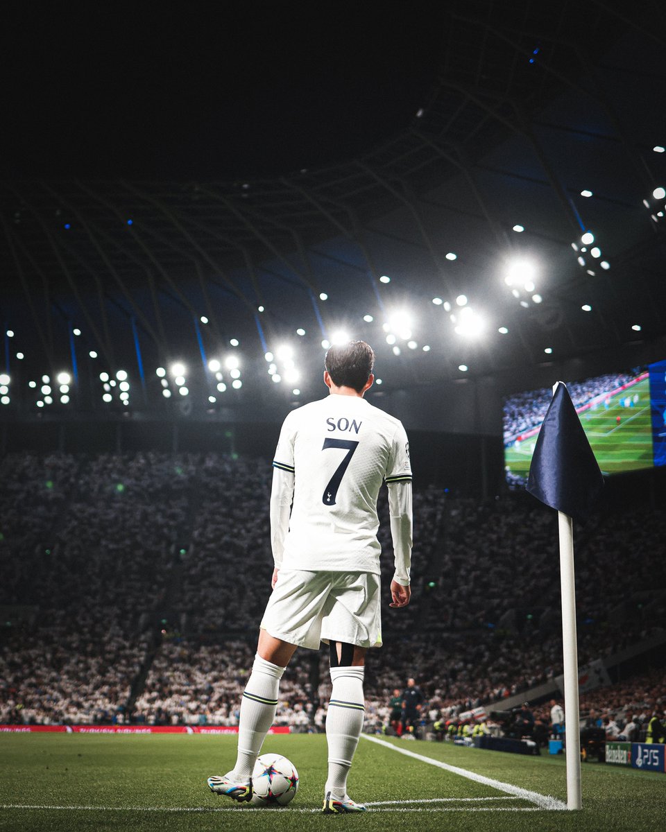 SpursCloud's tweet photo. What a feeling what a night 🎶 https://t.co/18fOUZGKWi