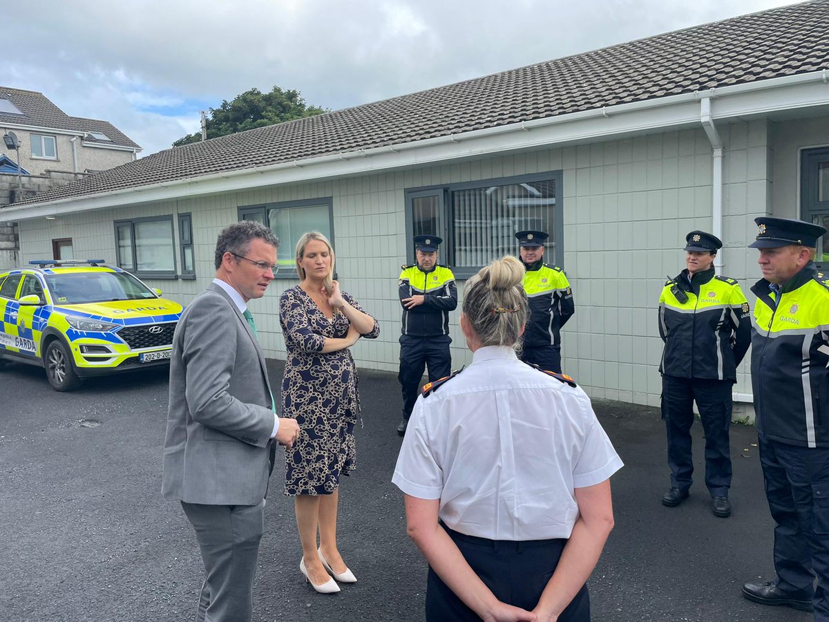 Today @podonovan & @HMcEntee announced the submission of the planning application for the new District Garda HQ in Newcastle West, Co. Limerick.  
Full details: cutt.ly/XCW71WA
#Limerick #NewcastleWest #Garda #ProvisionOfServices