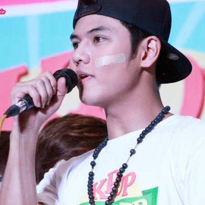 JestonyAlipda's tweet photo. #NewProfilePic https://t.co/DF7mYZDjXd