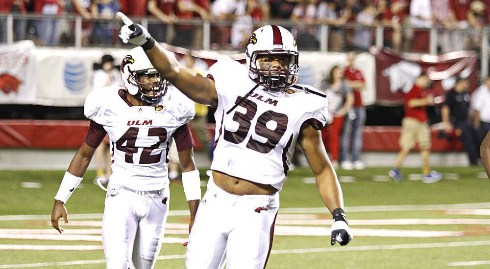 On this day 10 years ago, Louisiana-Monroe rallied from 21 points down in the second half to stun No. 8 Arkansas in overtime, 34-31: bit.ly/3L0UDN5