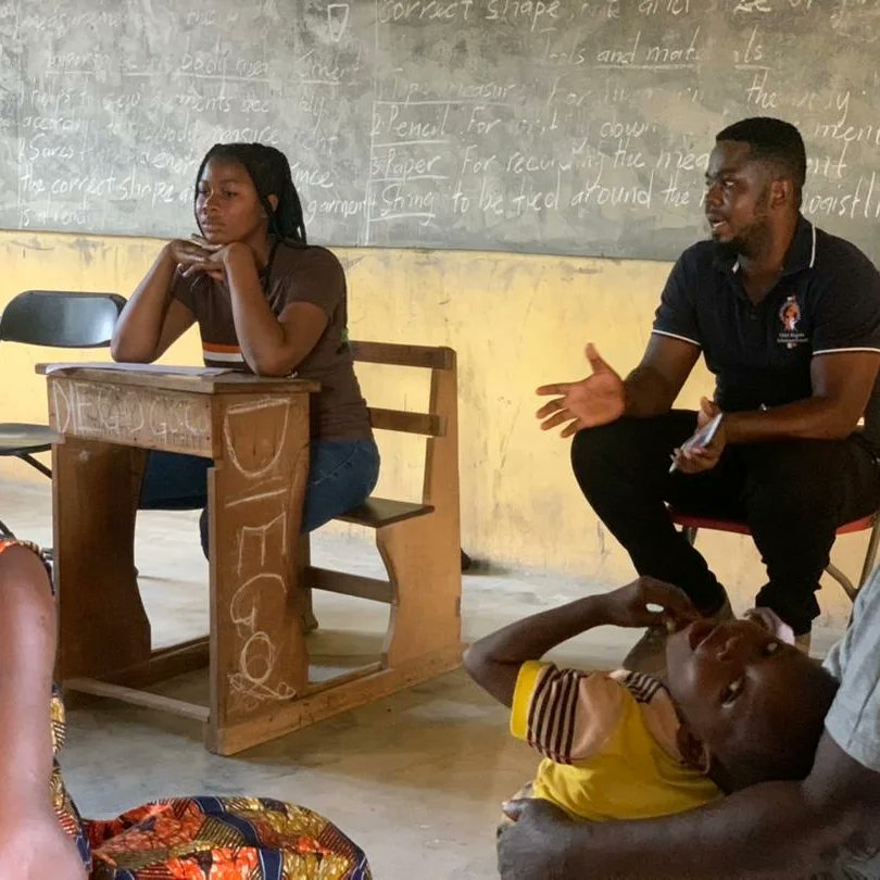 crighana's tweet photo. Martha, our #nationalservice person facilitated the meeting at #Seneagyakrom using the M&E tool. She did great and really had a good time.
#monitoring #communitybasedstructures #smc #crrc #tacklingchildlabour #childprotection #AnAdultIsAChildWhoHasSurvived #childprotection #ccpc https://t.co/R0ZjcdrqaI