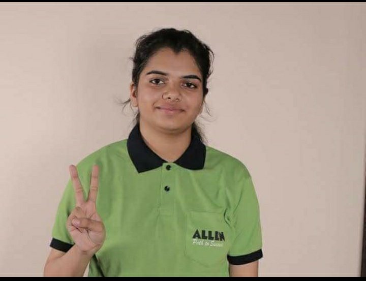 NEET 2022 की परीक्षा में भारत में प्रथम स्थान प्राप्त करने वाली तनिष्का यादव को ढेरों बधाई एंव अशेष सुभकामनाएँ!