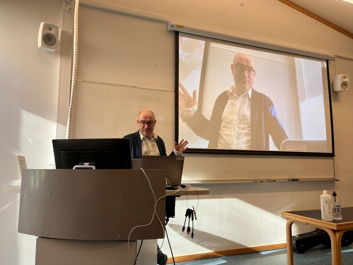 RSCPRresearch's tweet photo. That was the @UiTNorgesarktis & the #RSCPR-research group’s “Perspectives on contemporary #Belarus” conference. Thanks to all the presenters for their insightful papers, to @sashailyukevich for his immersive concert & the audience for their good questions! #AcademicLife https://t.co/mzsR5vpevH