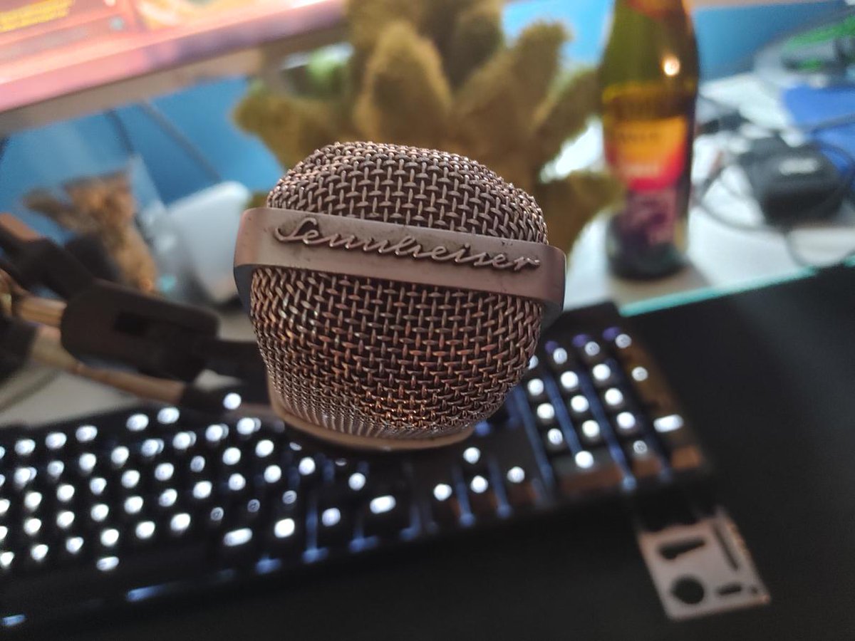 BerlinTechYT's tweet photo. Do you remember this one @Sennheiser ? https://t.co/8WJQk650HN