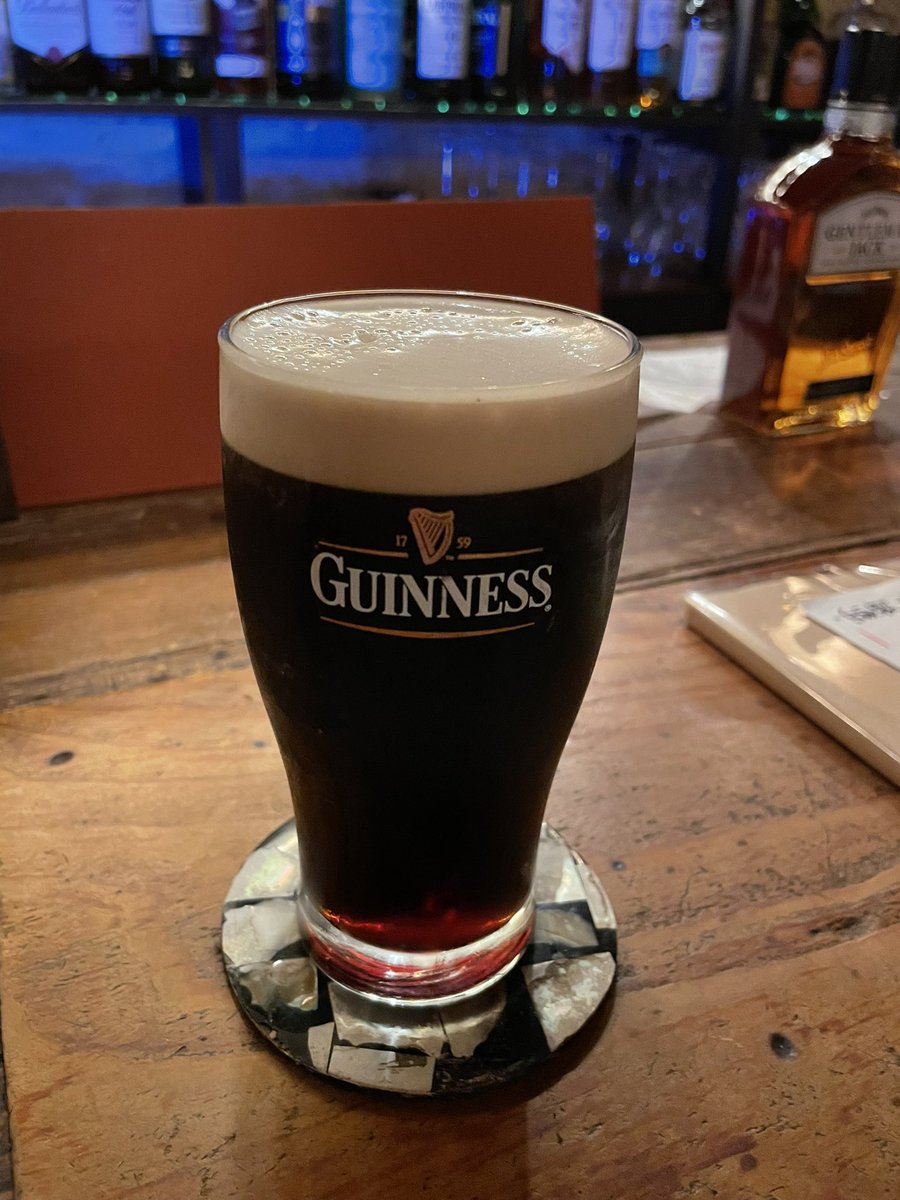takumi6396's tweet photo. 誓いの乾杯。年内やるぜ。
#GUINNESS
#SoundMarket https://t.co/wig5Mdw9nj