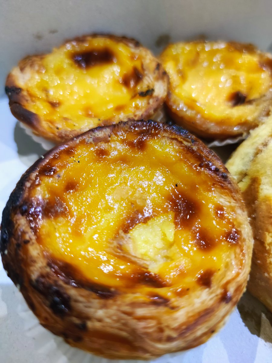 TuriCarril's tweet photo. Última fase de la preparación para la Mountain Quest porque la alimentación también es importante. 
😁😁😁
Vamos a disfrutar/sufrir a partes iguales pero, como siempre, será una experiencia enriquecedora e inolvidable. 
Gracias a Manoli por su contribución a mi rendimiento 😂😘. https://t.co/vNicXTgzaz
