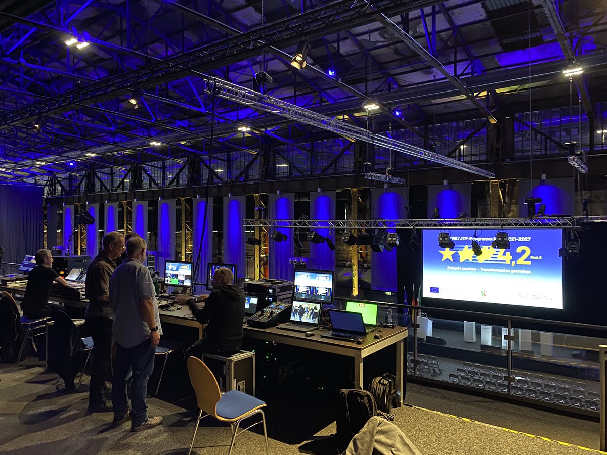 efre_nrw's tweet photo. Wir freuen uns auf über 800 Gäste bei unserer Auftaktkonferenz EFRE/JTF-Programm NRW 2021-2027, morgen im @landschaftspark, Vorbereitungen laufen. #EFRENRW #JTFNRW #REACTEU #EUinmyRegion @WirtschaftNRW https://t.co/J2p3sUSWNe