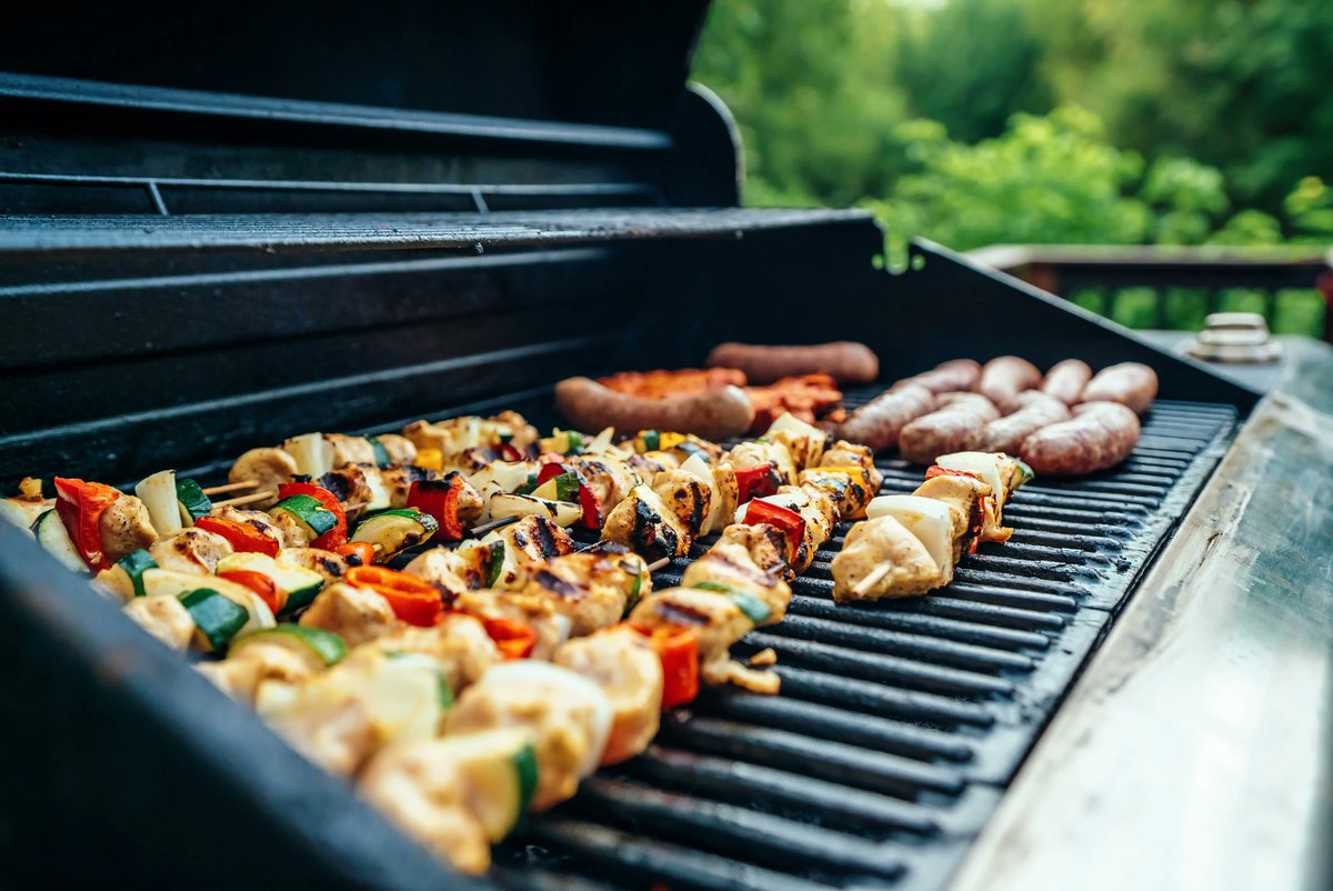a2vineyard's tweet photo. Do you like free food? Do you like people? Do you like Pastor Donnell? Come to our welcome back cookout after the worship service this Sunday! https://t.co/VXJJHyDUHD