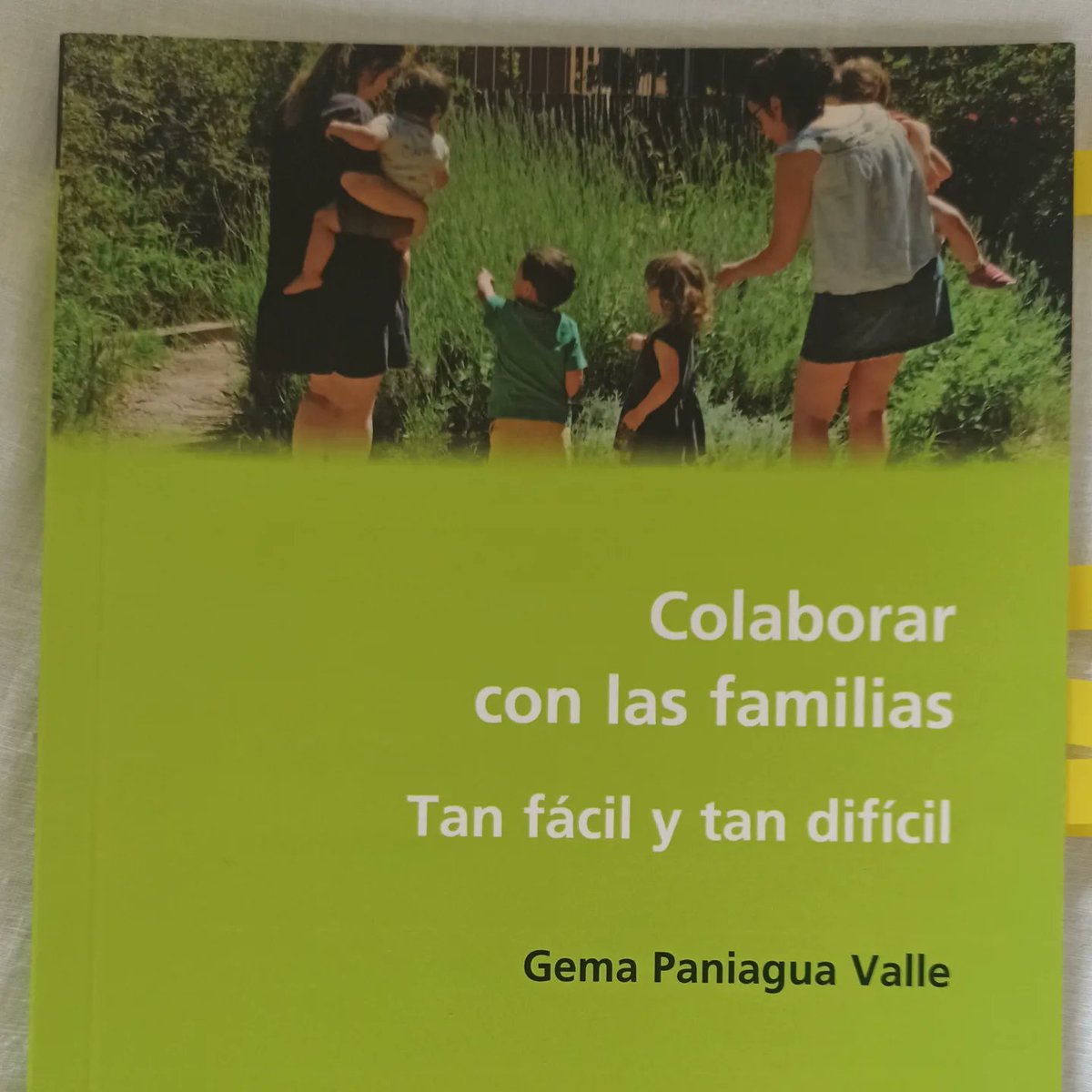 kriselorza's tweet image. Es un regalo el último #libro de Gema Paniagua con @EditorialGrao Imágenes, ejemplos, recursos para responder a la #diversidad de familias y mejorar la #educación infantil.