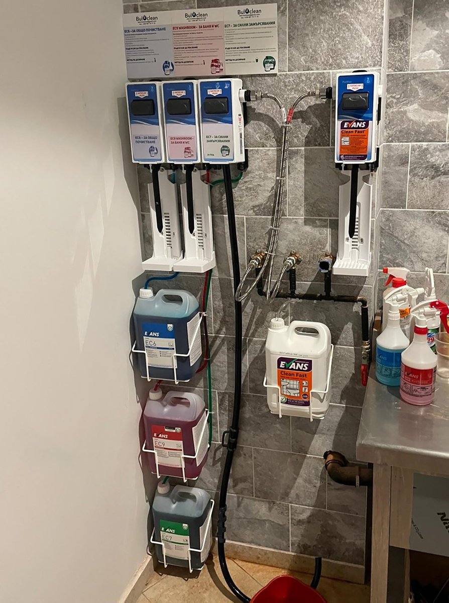 evansvanodine's tweet photo. Great to see our products and auto dosing equipment installed at sites in #Bulgaria through our distributor #BULCLEAN #cleaningandhygiene #cleaningchemicals #professionalhygiene #autodosing #dispensers #concentrates #DEMA #SEKO https://t.co/NjVtdkqrPS
