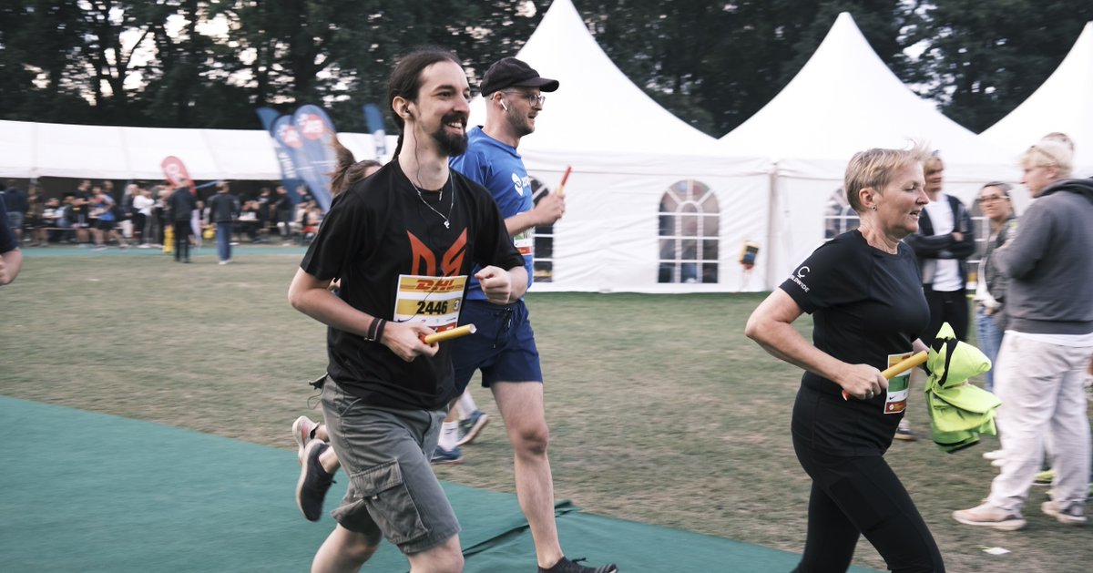 1DynastyStudios's tweet photo. Dynasty hits the ground running at the DHL Run in Copenhagen! 🏃

On Sept. 2nd, the Danish team completed the 5K race with comradery and style in our new company shirts!

See you next year, gotta run! 🎽

#DHLrun #Copenhagen #Team https://t.co/EnGHIvu0iT