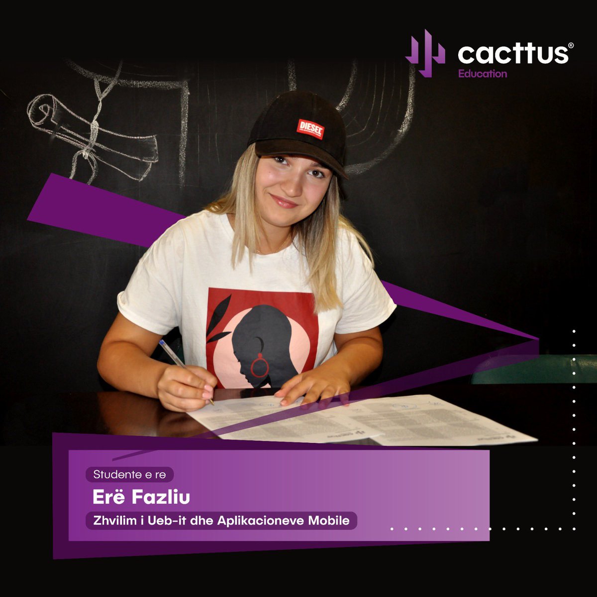 Girls who code, write the future 💥

Erë Fazliu është studentja e radhës e cila ka përzgjedhur drejtimin "Zhvillim i Ueb-it dhe Aplikacioneve Mobile" në CACTTUS Education.

Suksese, Era! 

Bëhu edhe ti pjesë e CACTTUS Education duke aplikuar: cacttus.education/aplikimi/