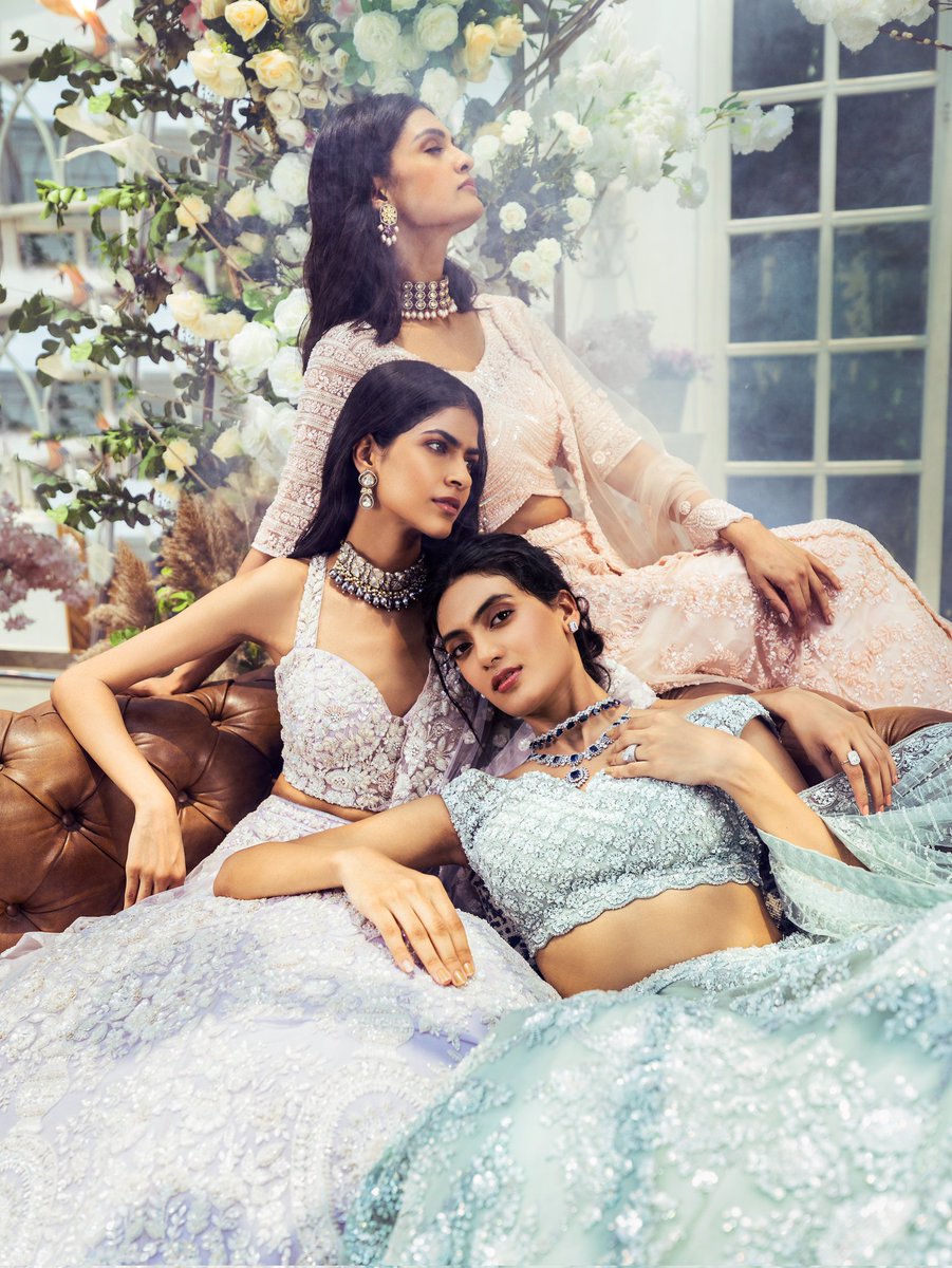 IndiaKalighata's tweet photo. Mesmerize in subtle flamboyance | Zardoz is a magical symphony of masterful embroideries and sensuous silhouettes. The details envelop the traditions while keeping up to date with the contemporary era. 

#kalighata #newcollection #comingsoon #zardoz #festivecollection #indianwear https://t.co/67tLl6L9Uy