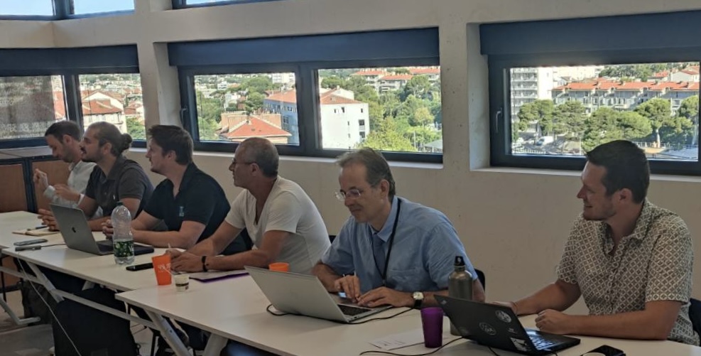 RetisInnovation's tweet photo. ⭐ Deuxième journée de pitch coaching #Ecomasterclass Toulon par @TVT_Innovation  !  Avec le support de @Veolia_FR et de @metropoleTPM, en partenariat avec l'@ADEME et #Retis

 💪 Avec Guillaume Ménard notre coach de #BretagneCompétitivité et notre talent-pool d'experts https://t.co/DpeoFZOJ7R