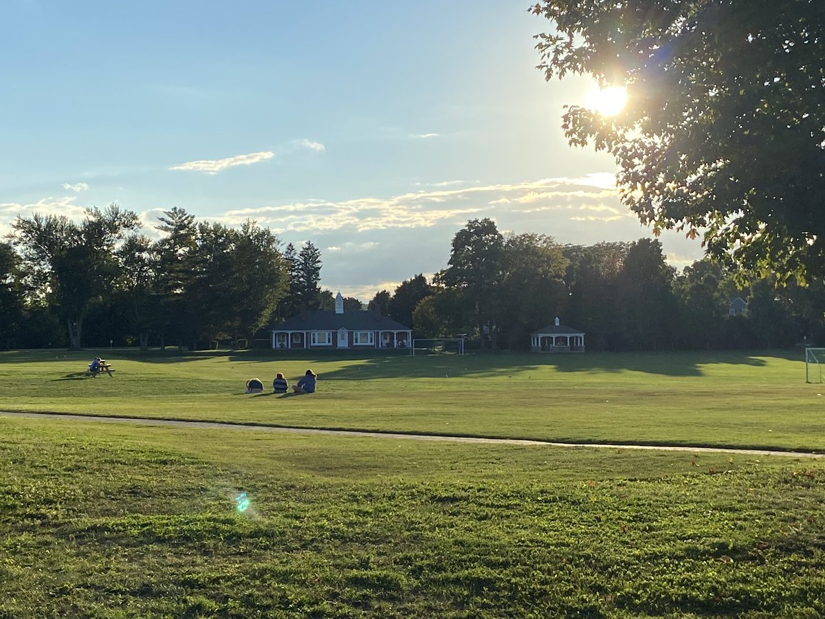 TCSBears's tweet photo. Today (Sept 8) we welcome our new boarders & returning gr. 10-11 day students to campus! #BacktoSchool2022 #tcsprops https://t.co/eEDdsc2Ae7