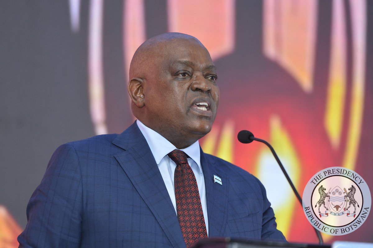 OfficialMasisi's tweet photo. When we took office, we committed to creating an enabling environment for the private sector to flourish. The success in delivering this project, The Fields Mall, by the private sector is a testimony of that commitment.
#AdvancingTogether #ResetBW #GoMasisi🇧🇼 https://t.co/35yBaWPCaH