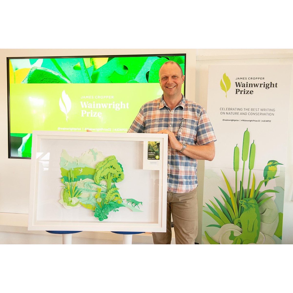 wainwrightprize's tweet photo. Oh what a night! 🤩
We were able to celebrate our fantastic #WainwrightPrize22 shortlisted authors, illustrators & publishers before revealing and awarding our #JCWP22 WINNERS. Here are some of our favourite photos from the night ⭐️ 📸 @DanSaladinoUK @jamescropper @jraldred https://t.co/Ri73OjQV92