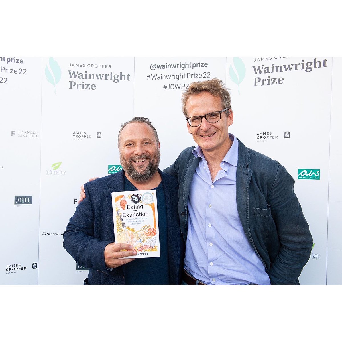 wainwrightprize's tweet photo. Oh what a night! 🤩
We were able to celebrate our fantastic #WainwrightPrize22 shortlisted authors, illustrators & publishers before revealing and awarding our #JCWP22 WINNERS. Here are some of our favourite photos from the night ⭐️ 📸 @DanSaladinoUK @jamescropper @jraldred https://t.co/Ri73OjQV92