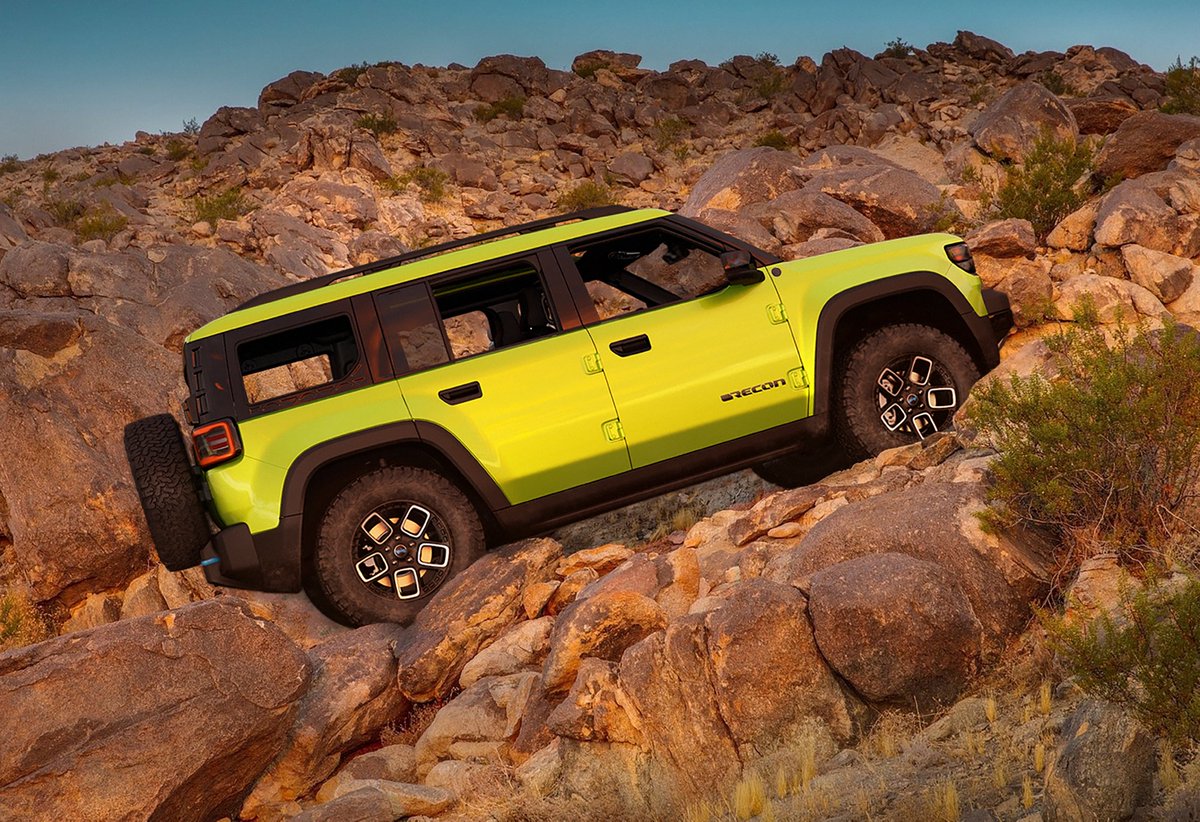 SpeedSportLife's tweet photo. The new all-electric Jeep Recon. Shake that money maker.🤑🤑🤑 https://t.co/FoMO2w3PDO