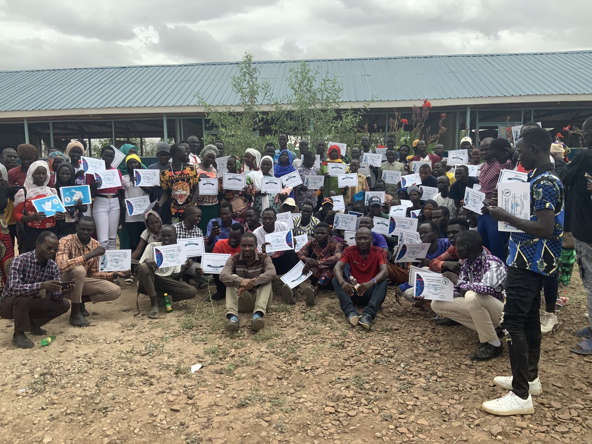 Advocacyinitia1's tweet image. Last cohort graduation in various programs offered by ADIYD2 #Computerbasic
#Computeradvance
#Leadership
#Digitalcitizenship
#Steetbusiness
#Freelancing
#Digitalliteracy
#ngo #cbo