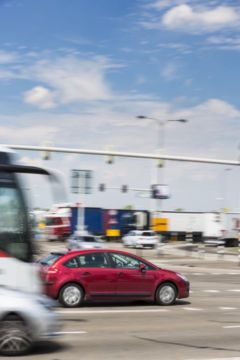 Werkzaamheden N280 ⚠️ <a href="/KWS_Infra/">KWS</a> werkt momenteel aan het asfaltonderhoud van de provinciale weg #n280 Check hier de hele planning en ga goed voorbereid op weg: roermondbereikbaar.nl/nie.../werkzaa…
