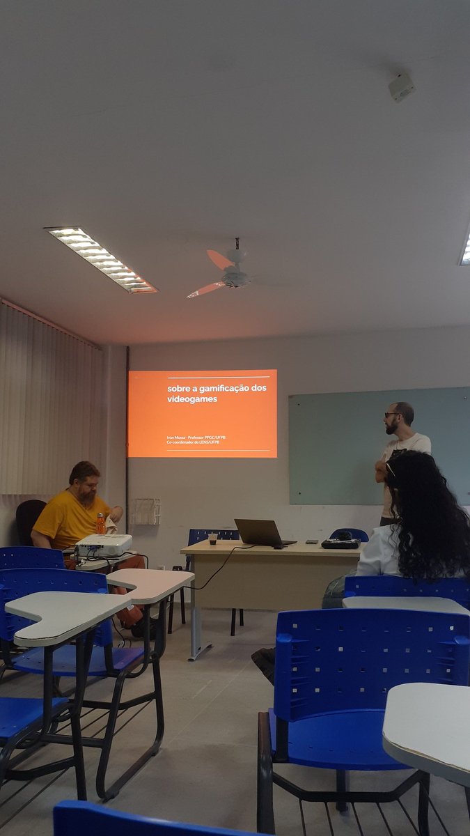 Fernando_HC_'s tweet photo. Gp de games na #Intercom2022 🥰 https://t.co/rRJ9AV8u6L