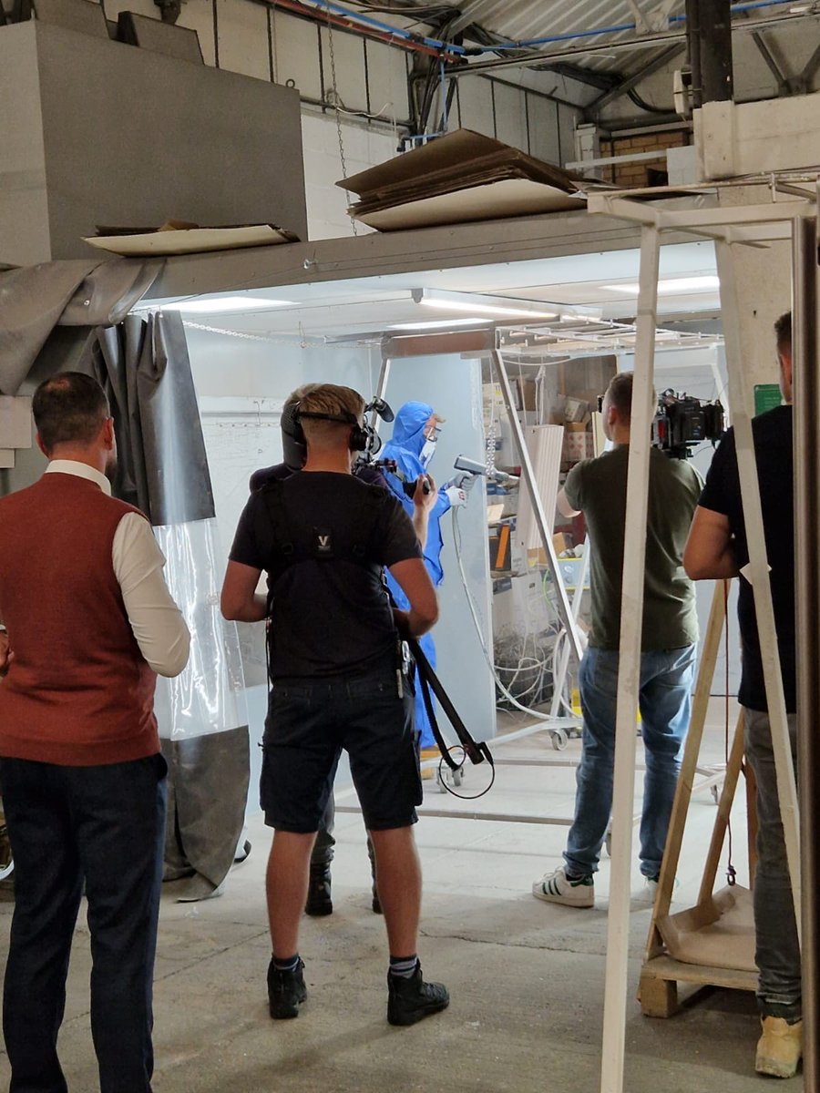 EskimoHello's tweet photo. Anyone who knows Eskimo knows we not only ‘Love Making Heat’ but have a lot of fun doing it.
The brilliant film crew from @amazingtelly, at Eskimo yesterday - Filming for #RemarkableRenovations @Channel4 with @MrGeorgeClarke. Now that was an Eskimo Factory day to remember. https://t.co/JQzirfN6ck