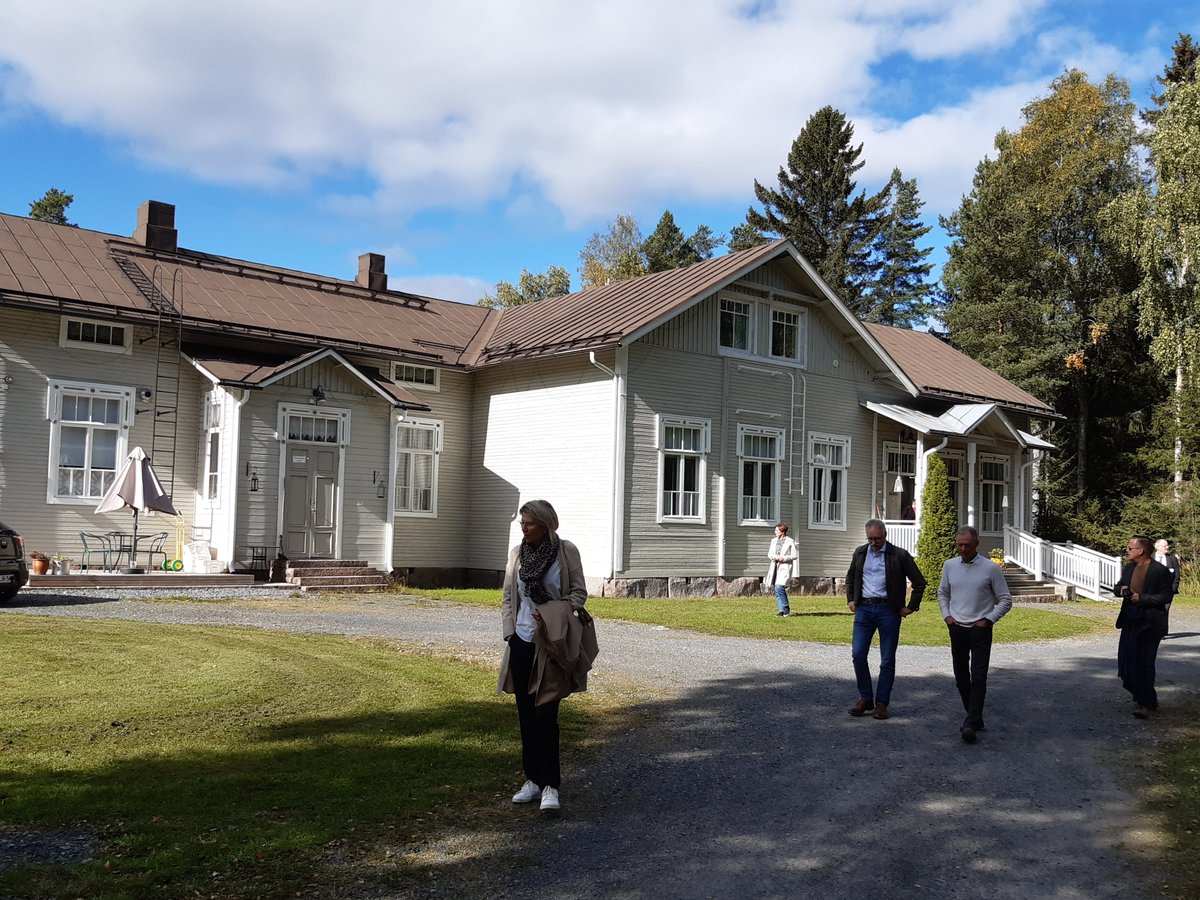 elinvoimak_EP's tweet photo. Luonnonvara- ja biotalouspäivien ohjelmassa oli tänään maaseutuyrittäjyysteemainen retki. Kiitokset kaikkiin vierailukohteisiin! Olemme vaikuttuneita eteläpohjalaisten yritysten monipuolisuudesta, tahtotilasta, rohkeudesta ja määrätietoisuudesta. #luonnonvarapäivät2022 https://t.co/erlLwv3mhG