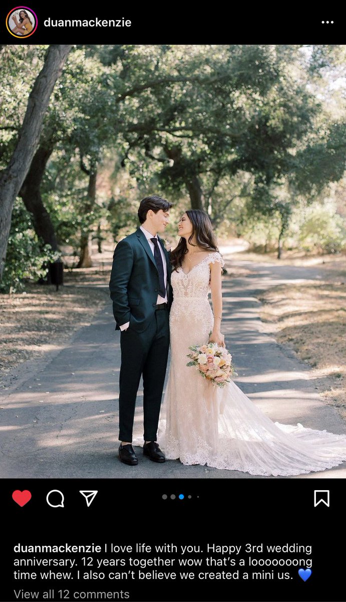 dayasouvenir's tweet photo. times not real cause how are duan and craig celebrating their 3rd anniversary already it seems like they got married like last month https://t.co/GFbkGpb8Ba