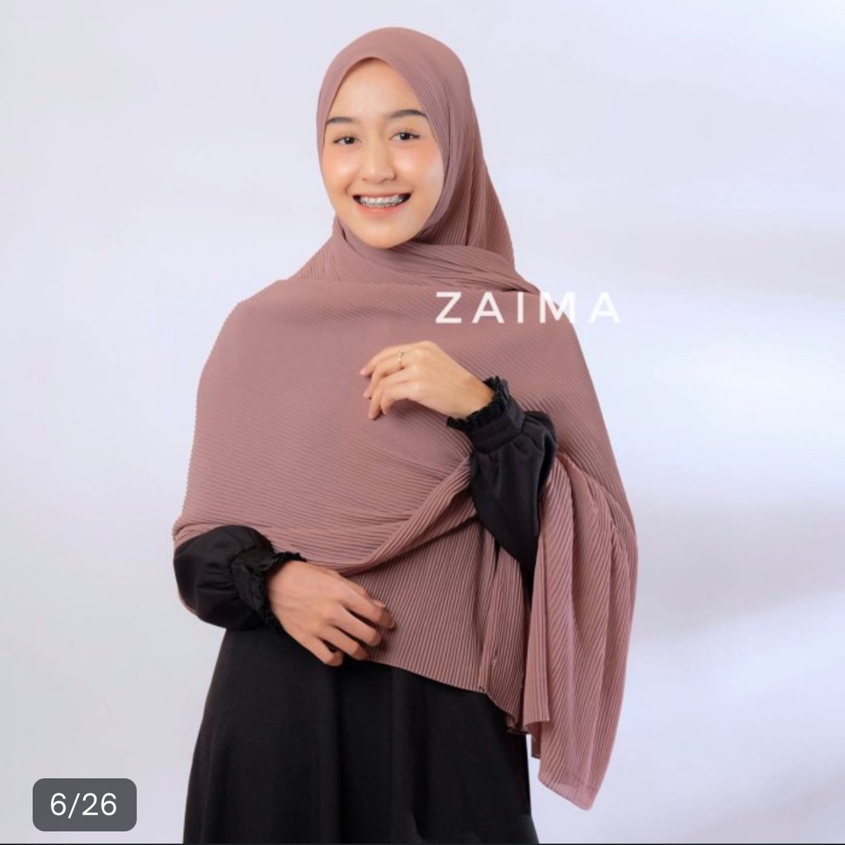 fidnida's tweet photo. @Askrlfess Yuk perbaiki niatnya lagi buat berhijab yang sempurna ya ukhti 😇

Nih aku ada rekomen pasmina syari guys, banyak pilihan warna disini 👇🏻
https://t.co/di2Icuu2v6 https://t.co/u04vAhzZsc