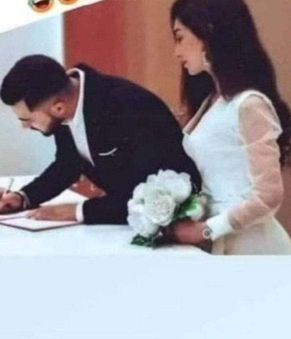 g3xy7's tweet photo. وقع حبيبي وقع 

والله لا أخليك تمشي بالشارع بالمكسر وتسولف مع نفسك
😅😂😂 https://t.co/zrovLDBTlG