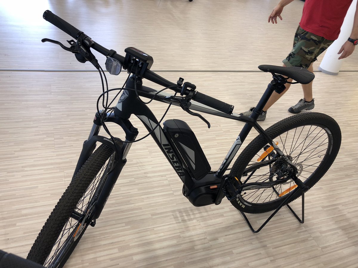 Kiitos akkurälläkän kanssa #turku Vasaramäessä asioineelle mulkulle. Veit sitten kuopukseni, 21-vuotiaan opiskelijan sähköfillarin, jolla taittaa koulumatkat kesät talvet. Jos tulee tällainen vastaan, niin ystävällisesti vaikka yksäriä, kiitos. Saa jakaa.