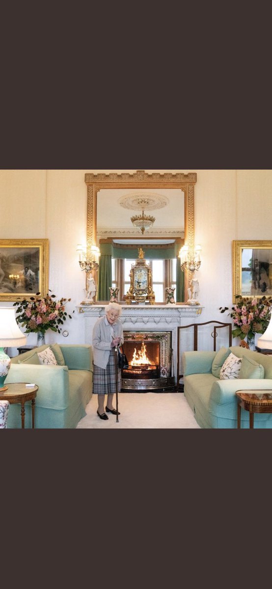 Sending best wishes to The Queen 🇬🇧