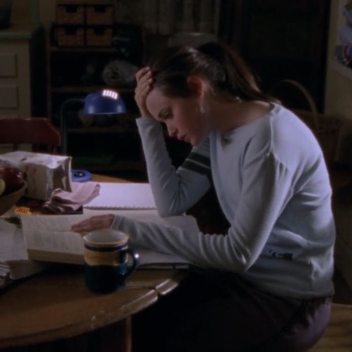 thinkergilmore's tweet photo. getting into my rory gilmore study mode https://t.co/onLmiAJu04