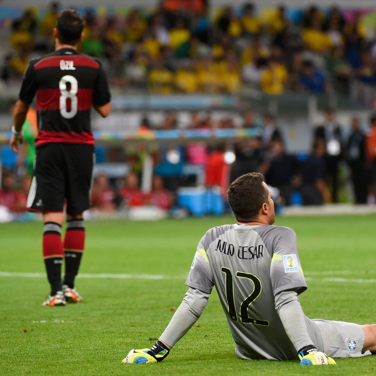 fifaworldcup_pt's tweet photo. O jogo mais chocante da história da #FIFAWorldCup?

Assista ao Brasil x Alemanha de 2014 completo nos canais sociais da FIFA às 11h de Brasília/15h de Lisboa! 🇧🇷 🇩🇪

🎥 YouTube: https://t.co/qnSw9pmJRJ
🎥 Facebook: https://t.co/h3VMHyu1q1
🎥 TikTok: https://t.co/EQZdJyciaK